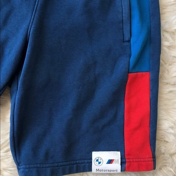 BMW Motorsport Set Shorts and T-shirt - Picture 5 of 13